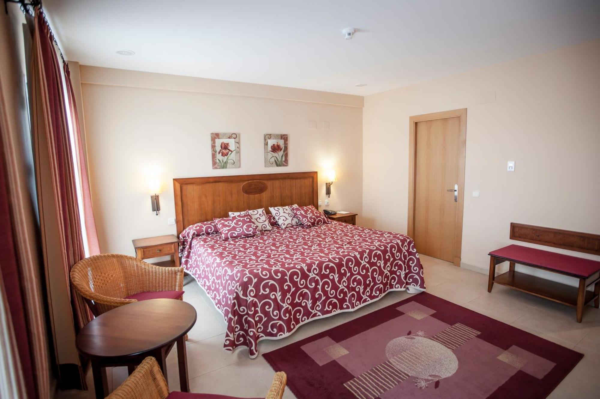 Superior Double or Twin Room,377204152:JPEG